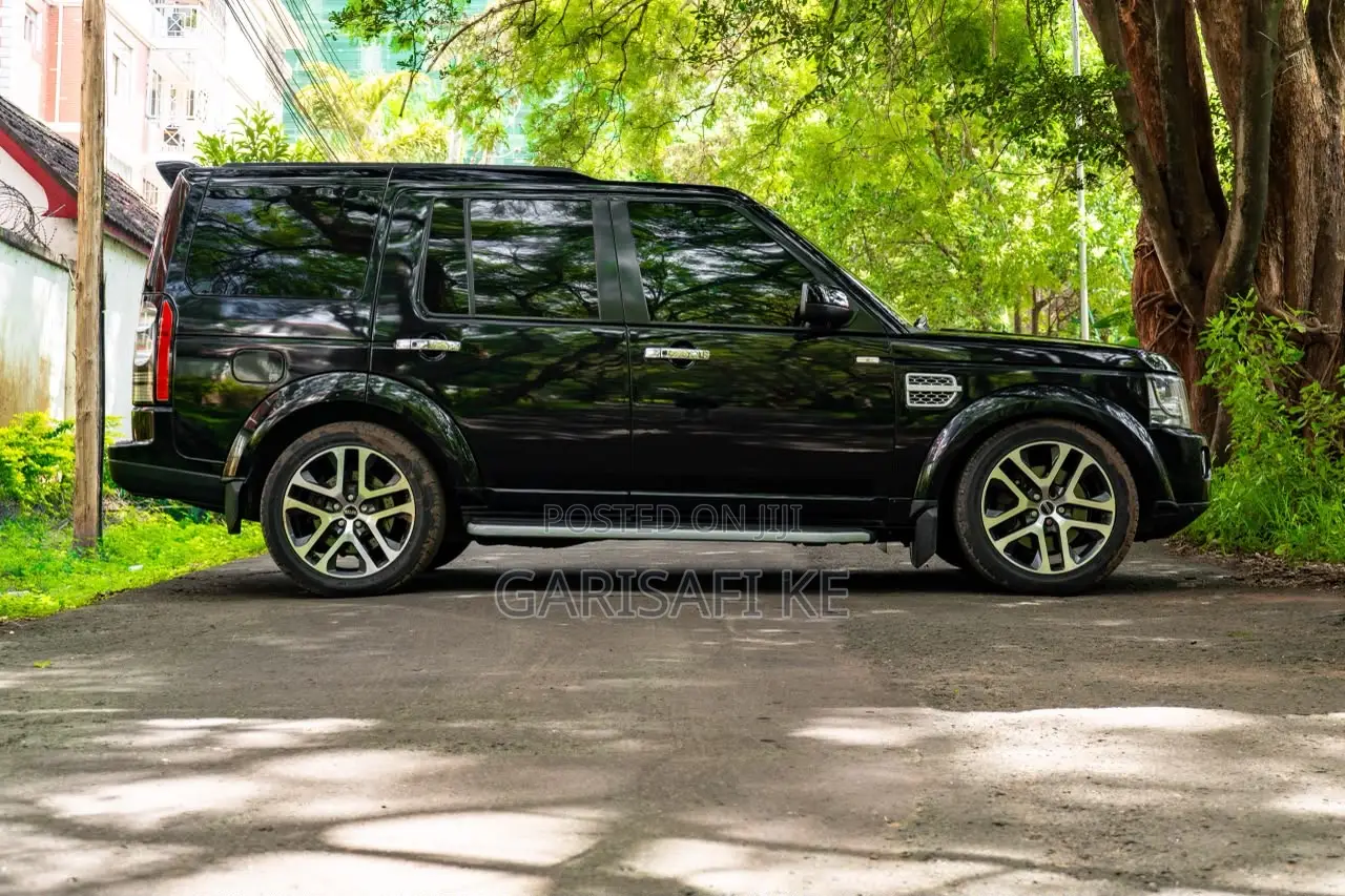 Land Rover Discovery 2014 Black