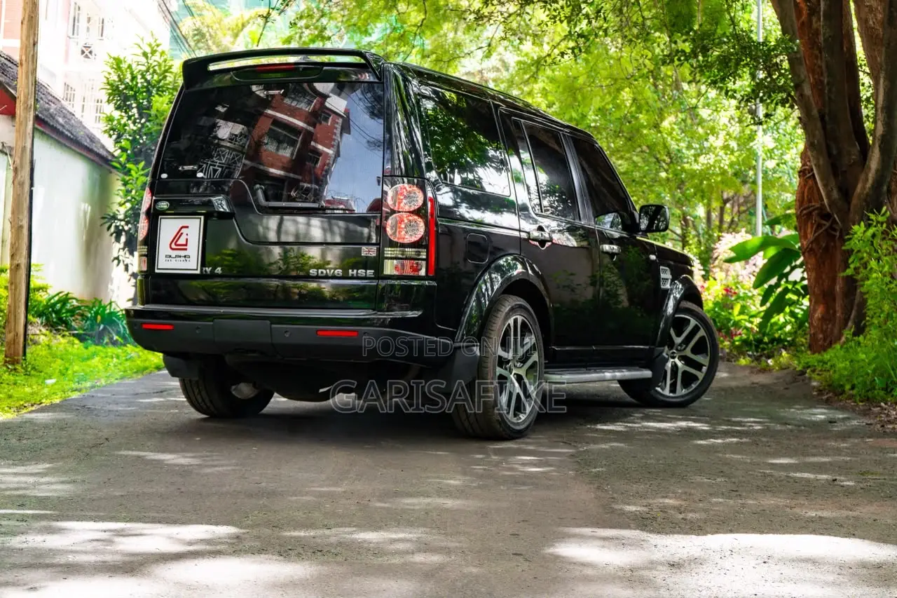 Land Rover Discovery 2014 Black