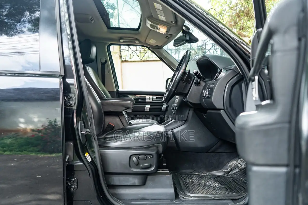 Land Rover Discovery 2014 Black