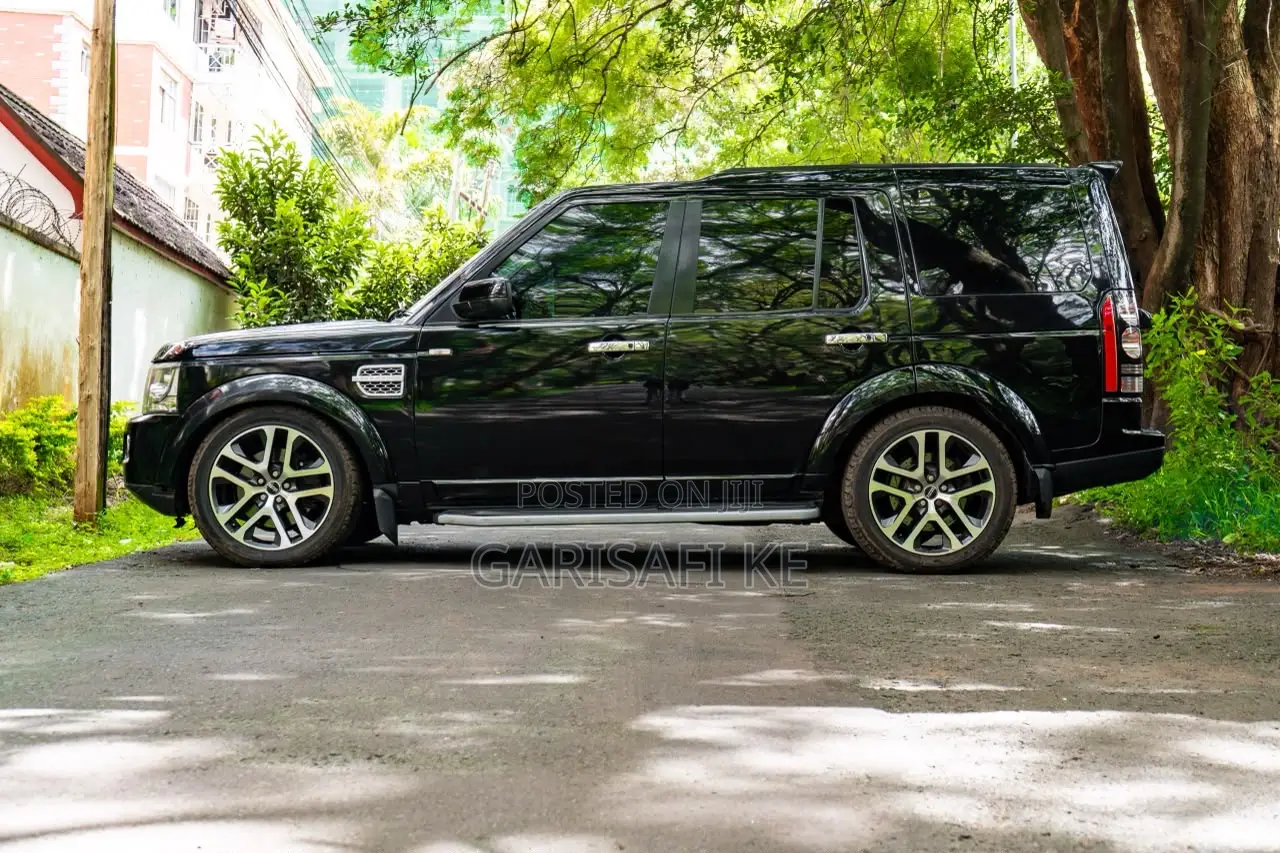 Land Rover Discovery 2014 Black