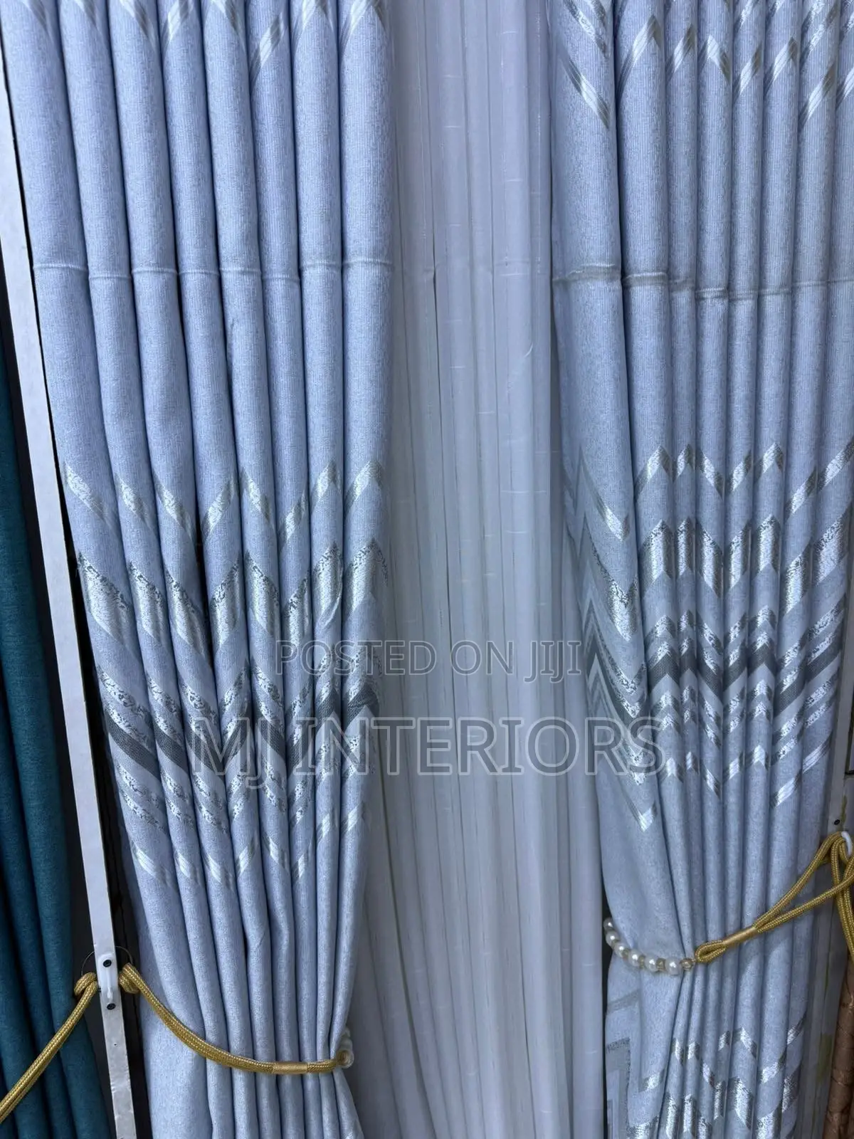 Quality Imported Curtains for Living Room and Bedroom Use