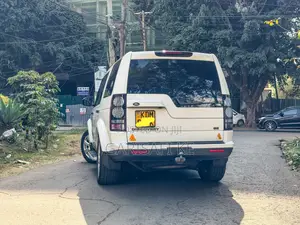 Land Rover Discovery 2014 White