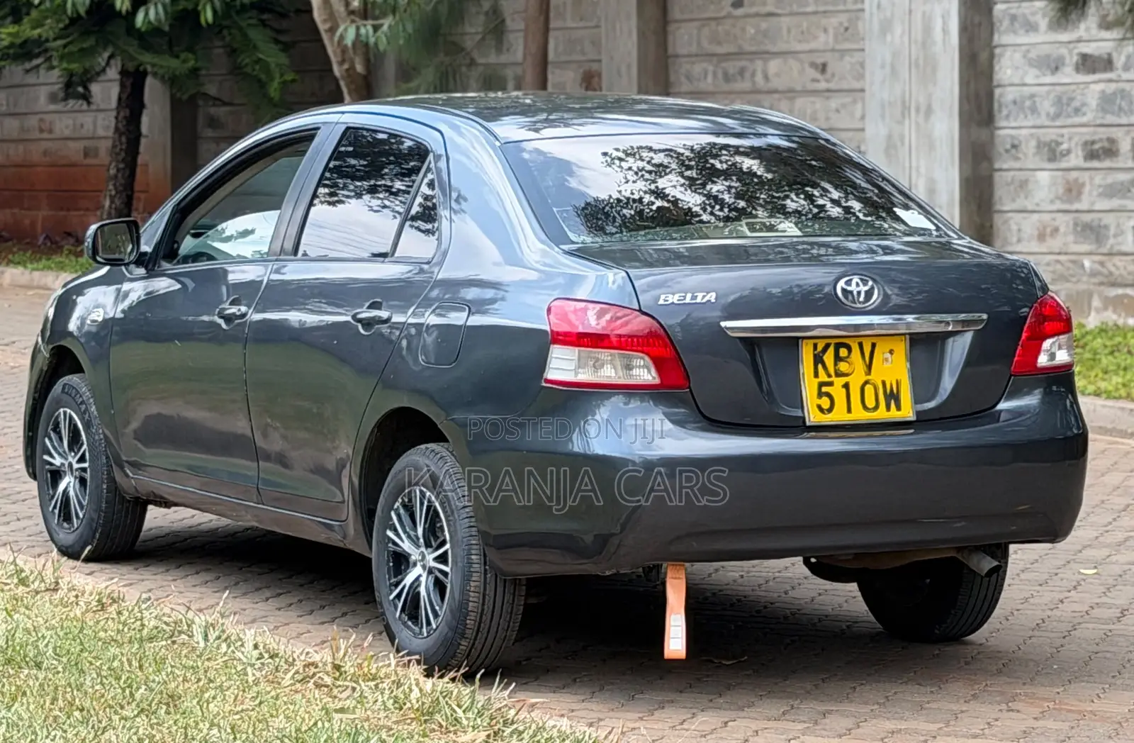 Toyota Belta 2006 Gray