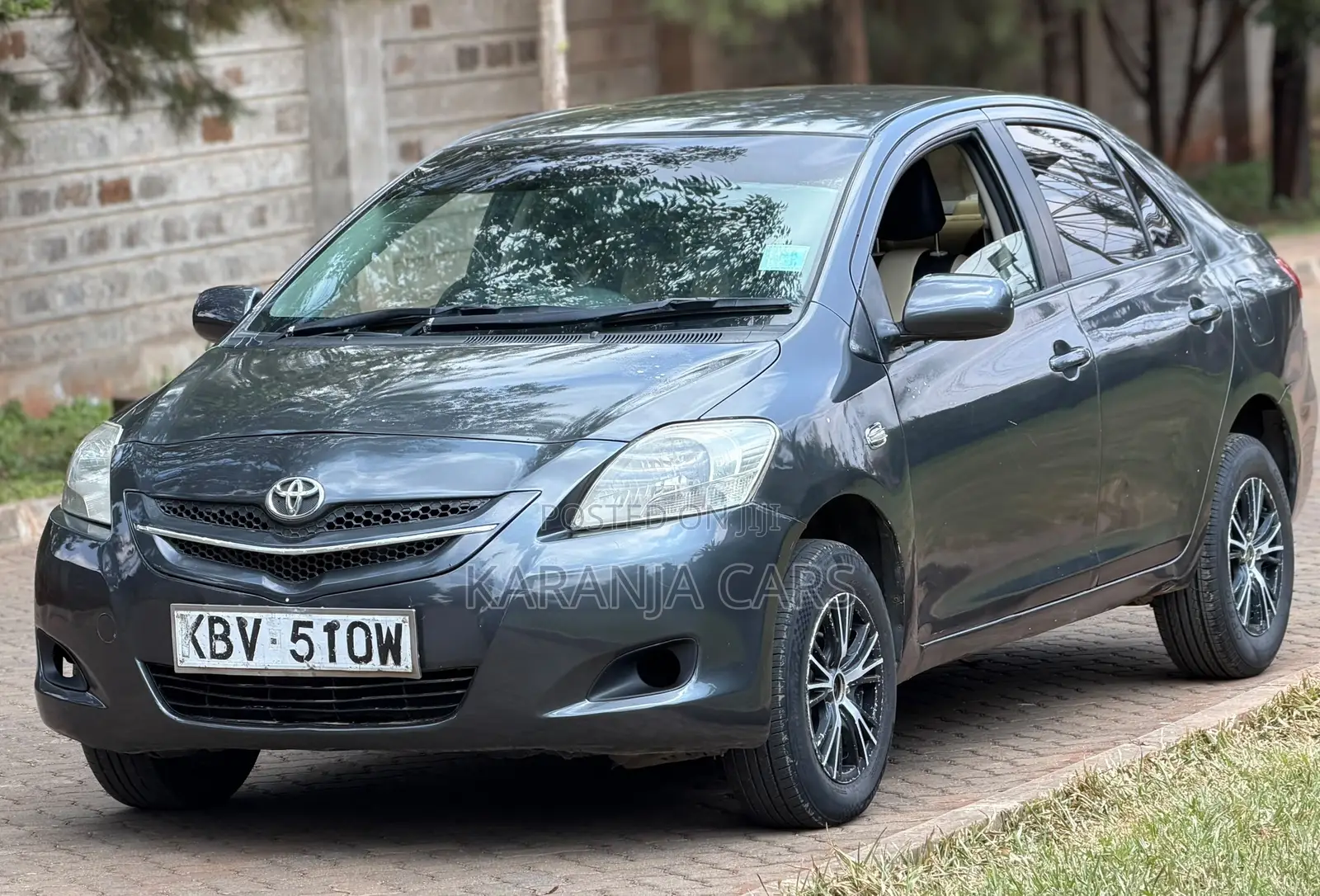 Toyota Belta 2006 Gray
