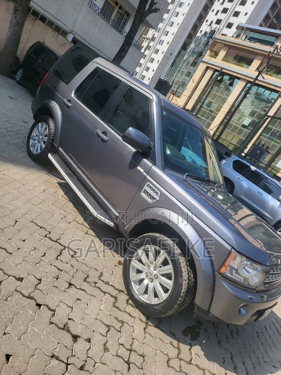 Land Rover Discovery 2013 Gray