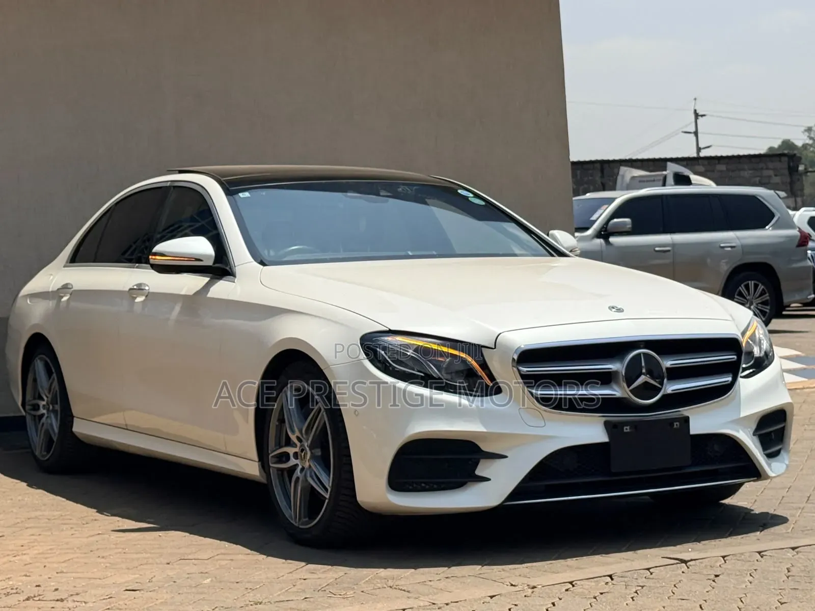 Mercedes-Benz E200 2020 White
