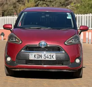 Toyota Sienta 1.5 Hybrid FWD (6-seater) 2017