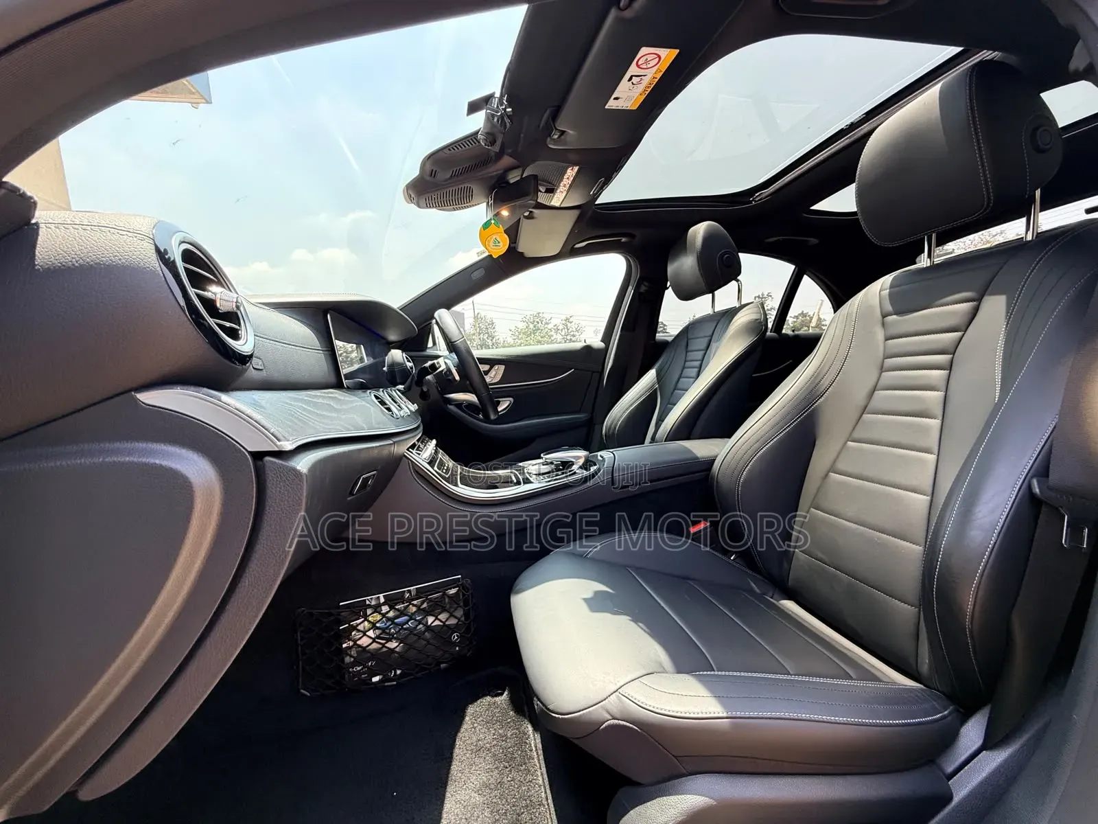Mercedes-Benz E200 2020 White