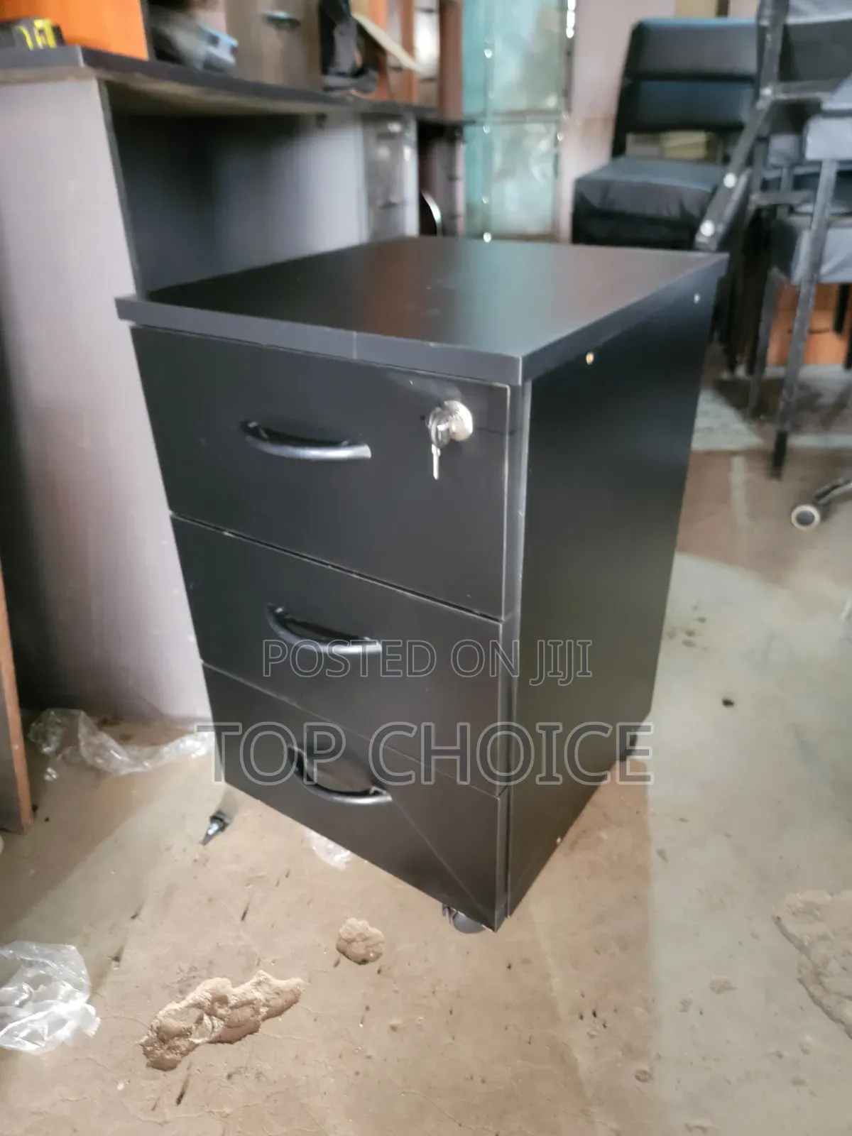 Mobile 3-Drawer Office Pedestal Cabinet With Lock