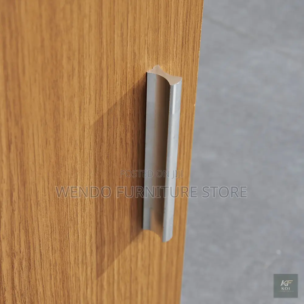 Office Workstation; Four Users Wooden Privacy Modular Workstation