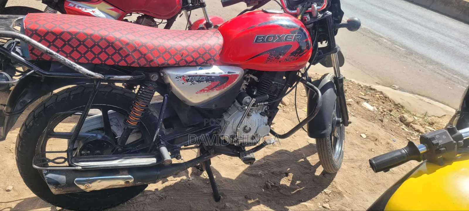 Bajaj Boxer 150 UG 2024 Red