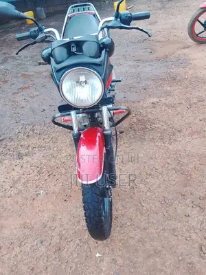 Bajaj Boxer 2023 Red
