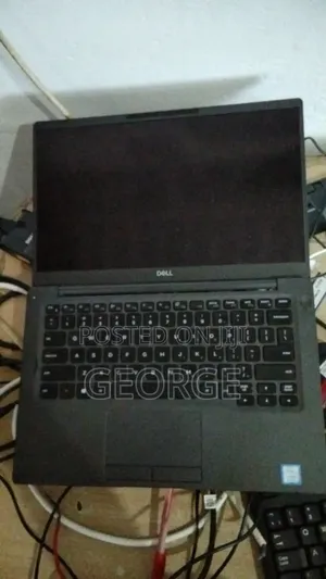 Laptop Dell Latitude 7400 8GB Intel Core i7 SSD 256GB