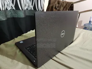 Laptop Dell Latitude 7400 8GB Intel Core i7 SSD 256GB