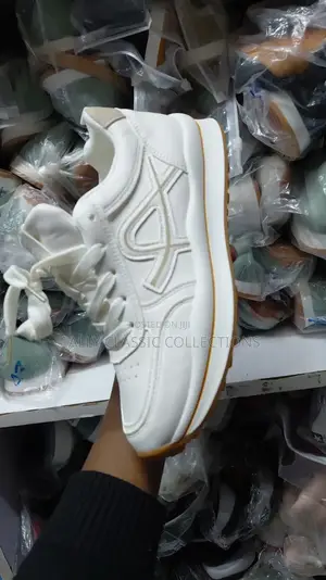 White-Sneaker Shoe