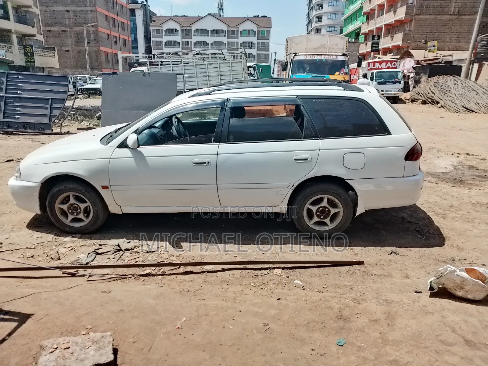 Toyota Caldina 2000 White