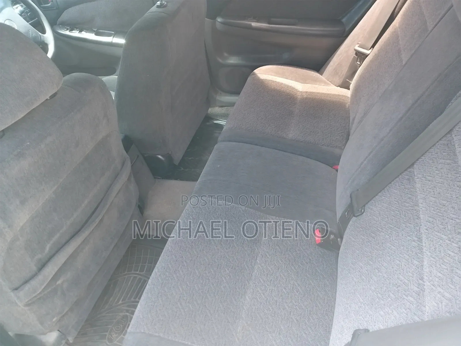 Toyota Caldina 2000 White
