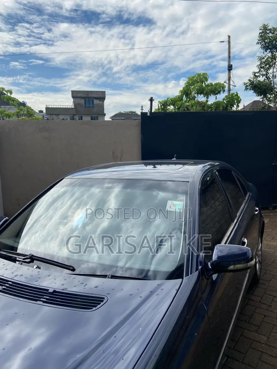 Mercedes-Benz E200 2009 Blue