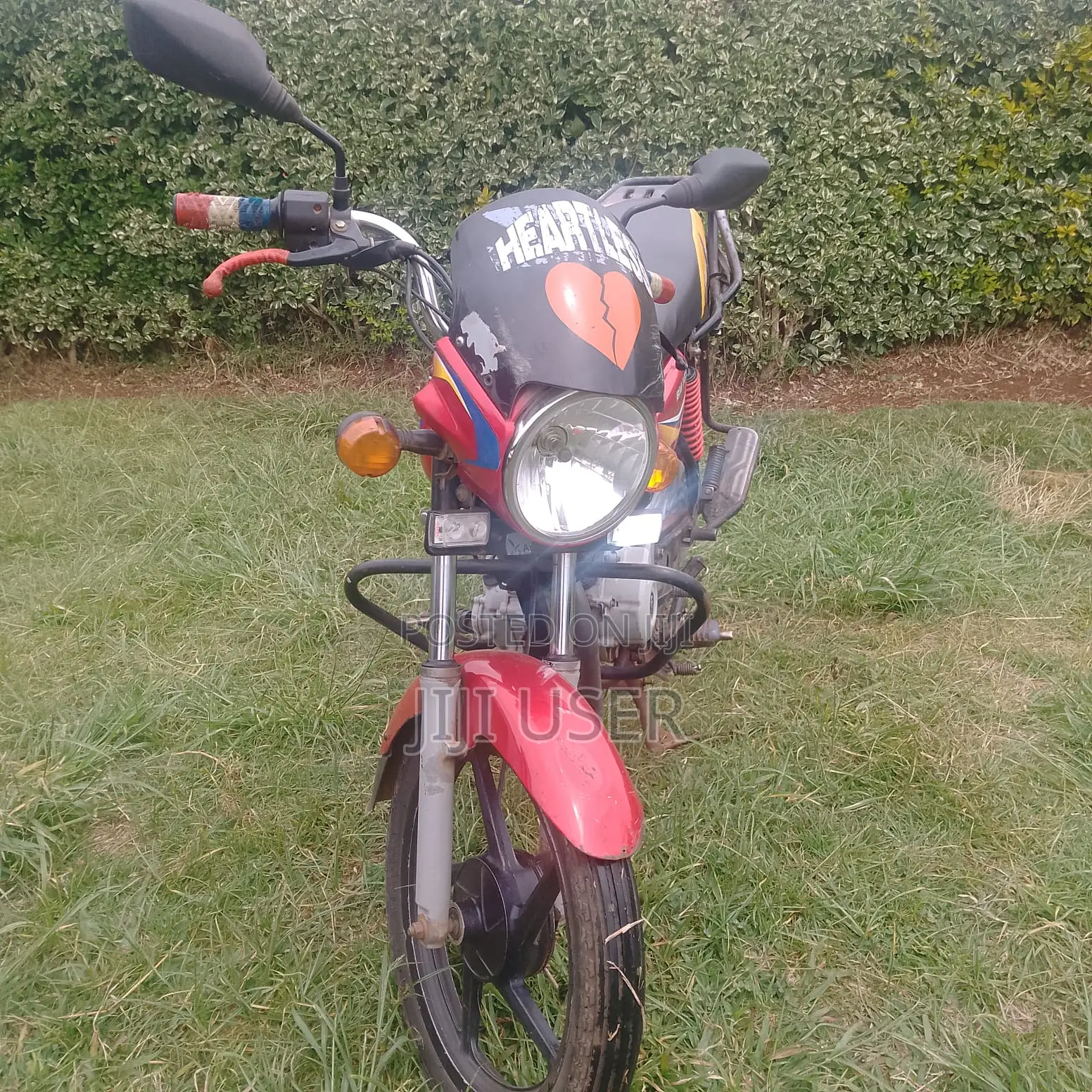 Bajaj Boxer 2025 Red