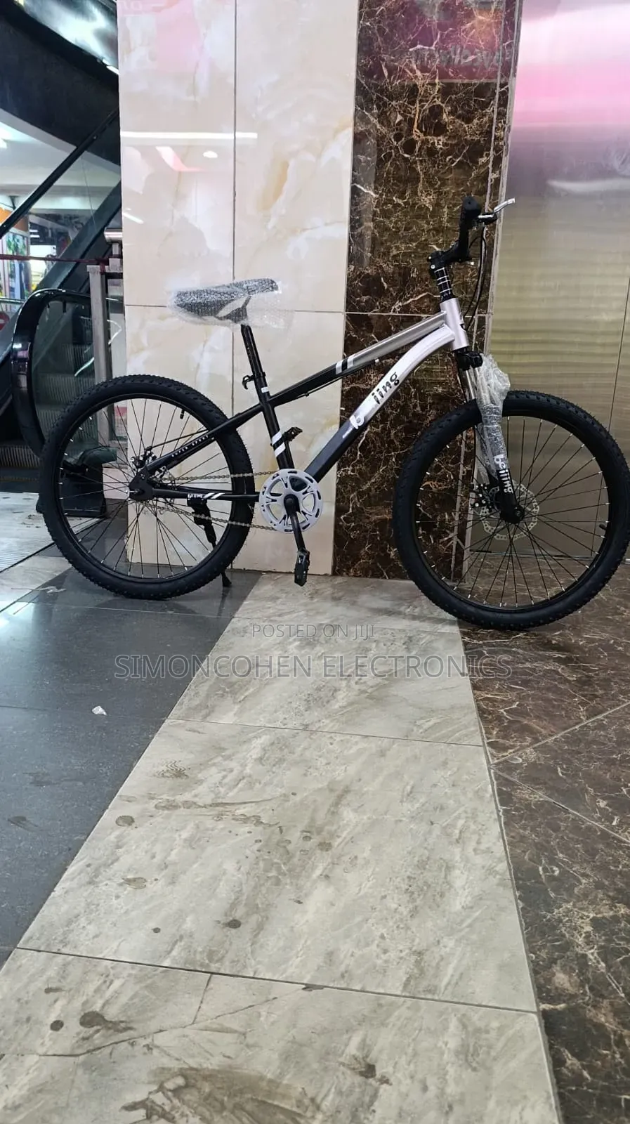 Size 24 Bike With Suspension and Disc Breaks
