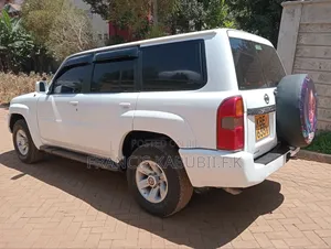 Nissan Patrol 2008 White