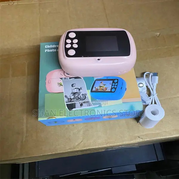 2.4-Inch HD Screen, 8X Digital Zoom 080P Instant Digital Cam