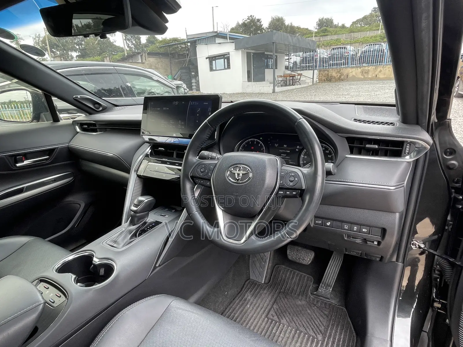 Toyota Harrier 2.0 2020