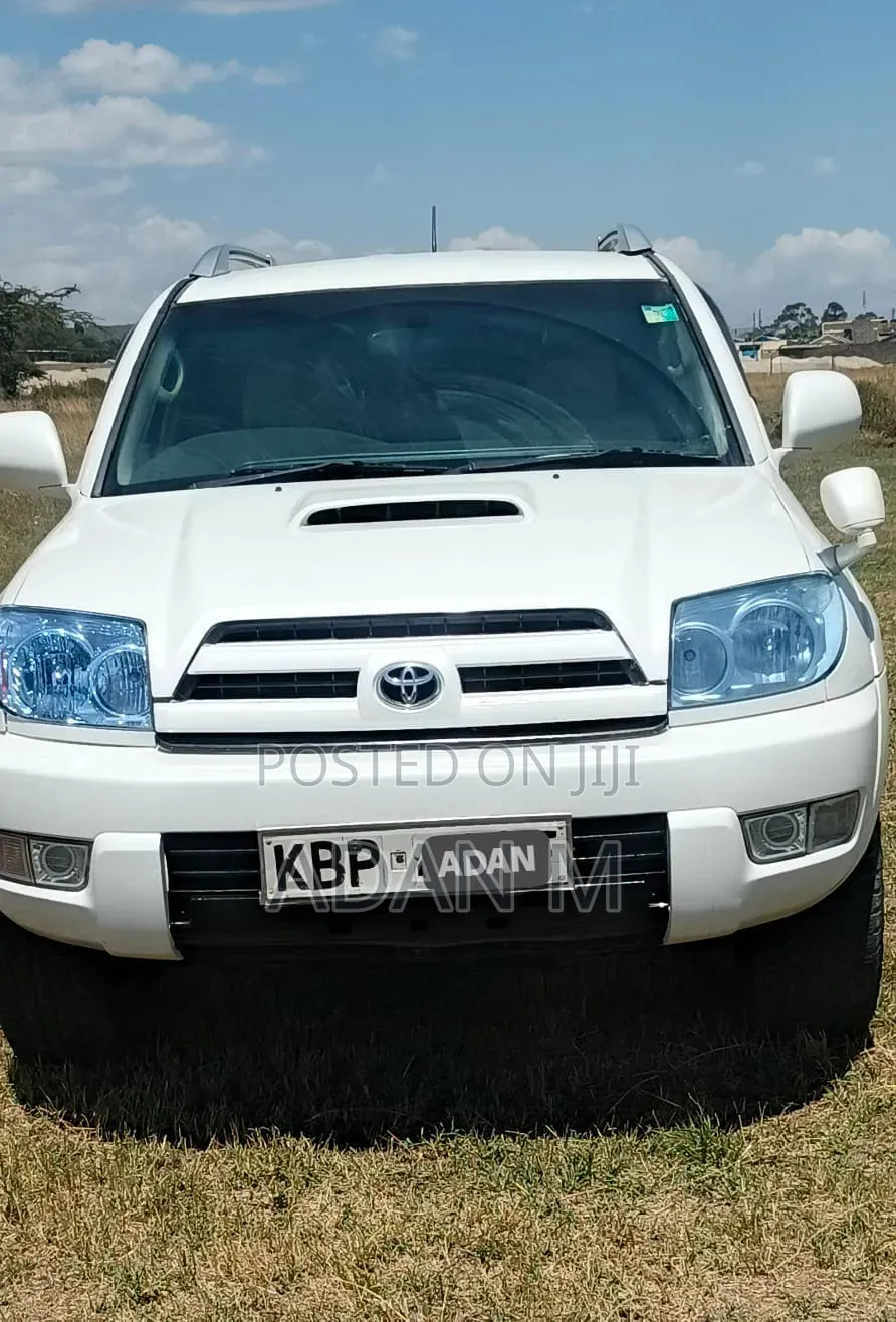 Toyota Hilux Surf 2004 White