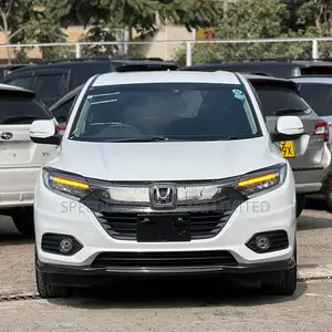 Honda Vezel 2019 White