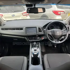 Honda Vezel 2019 White
