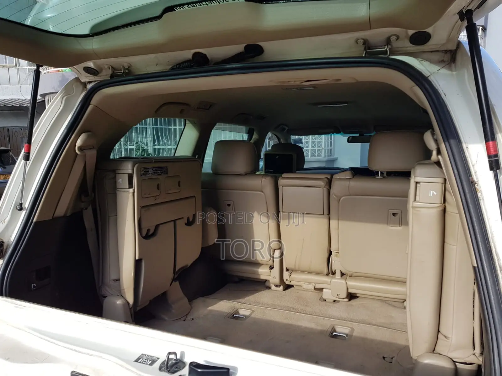 Toyota Land Cruiser 2008 White