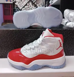 (Size 25-30) LITTLE FEET Jordan’s