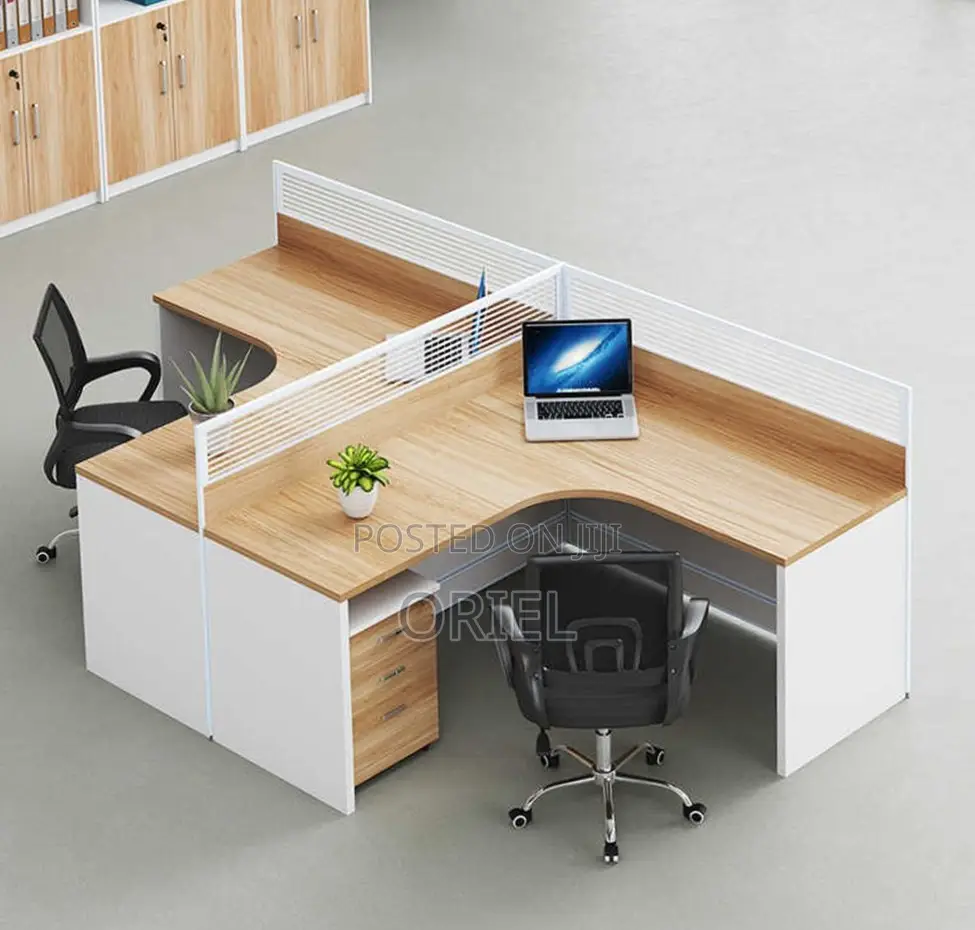 Office Workstation : Curved 2-Seater Office Workstation