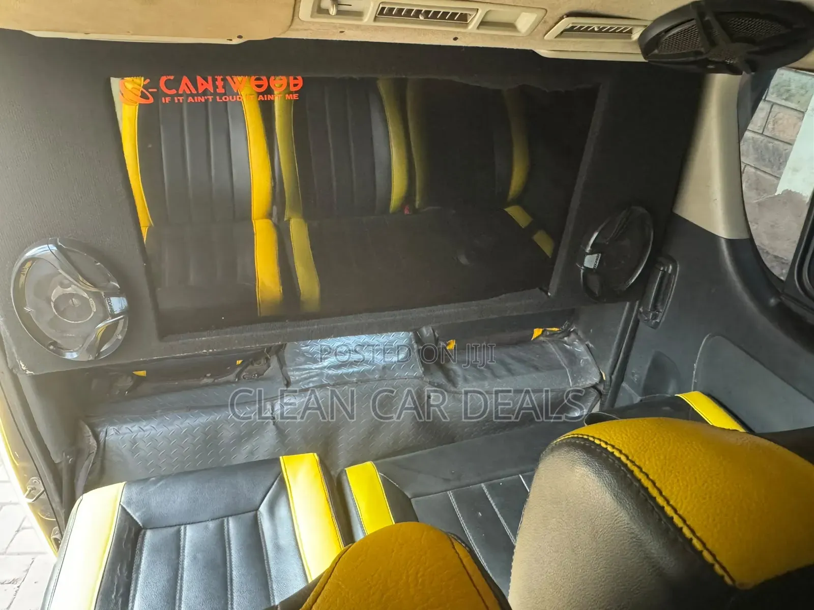 Toyota HiAce 2014 Black