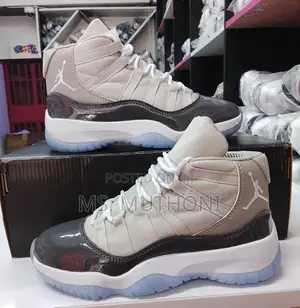 Unisex Jordan Kiddos (25-30)
