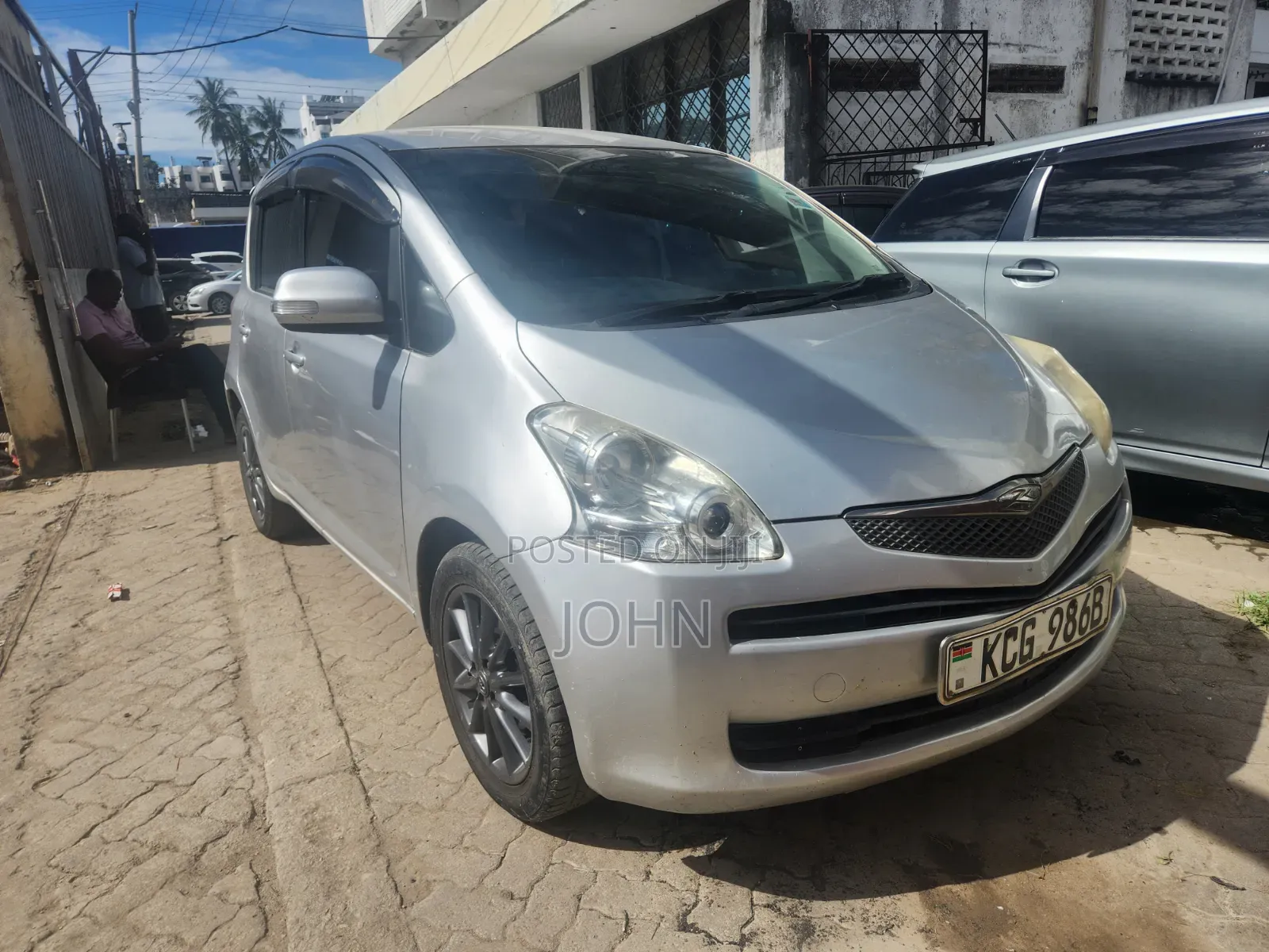 Toyota Ractis 2008 Silver