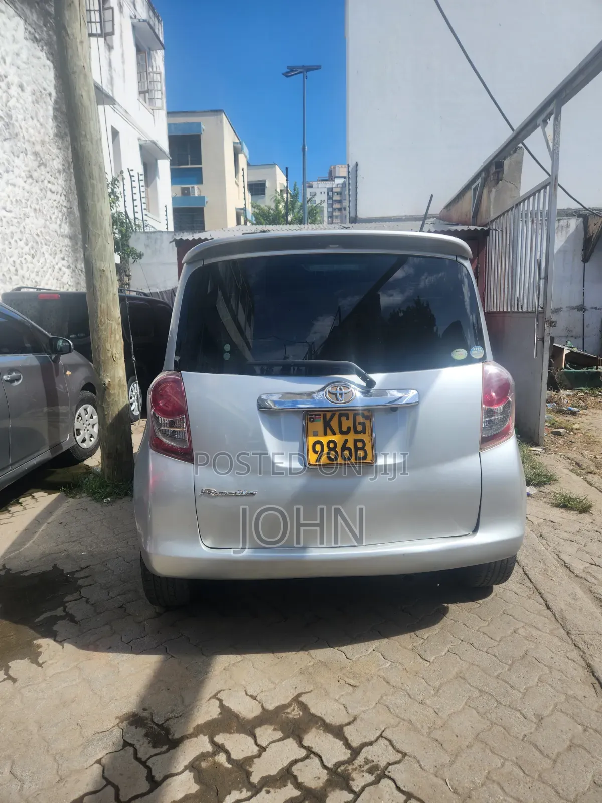 Toyota Ractis 2008 Silver