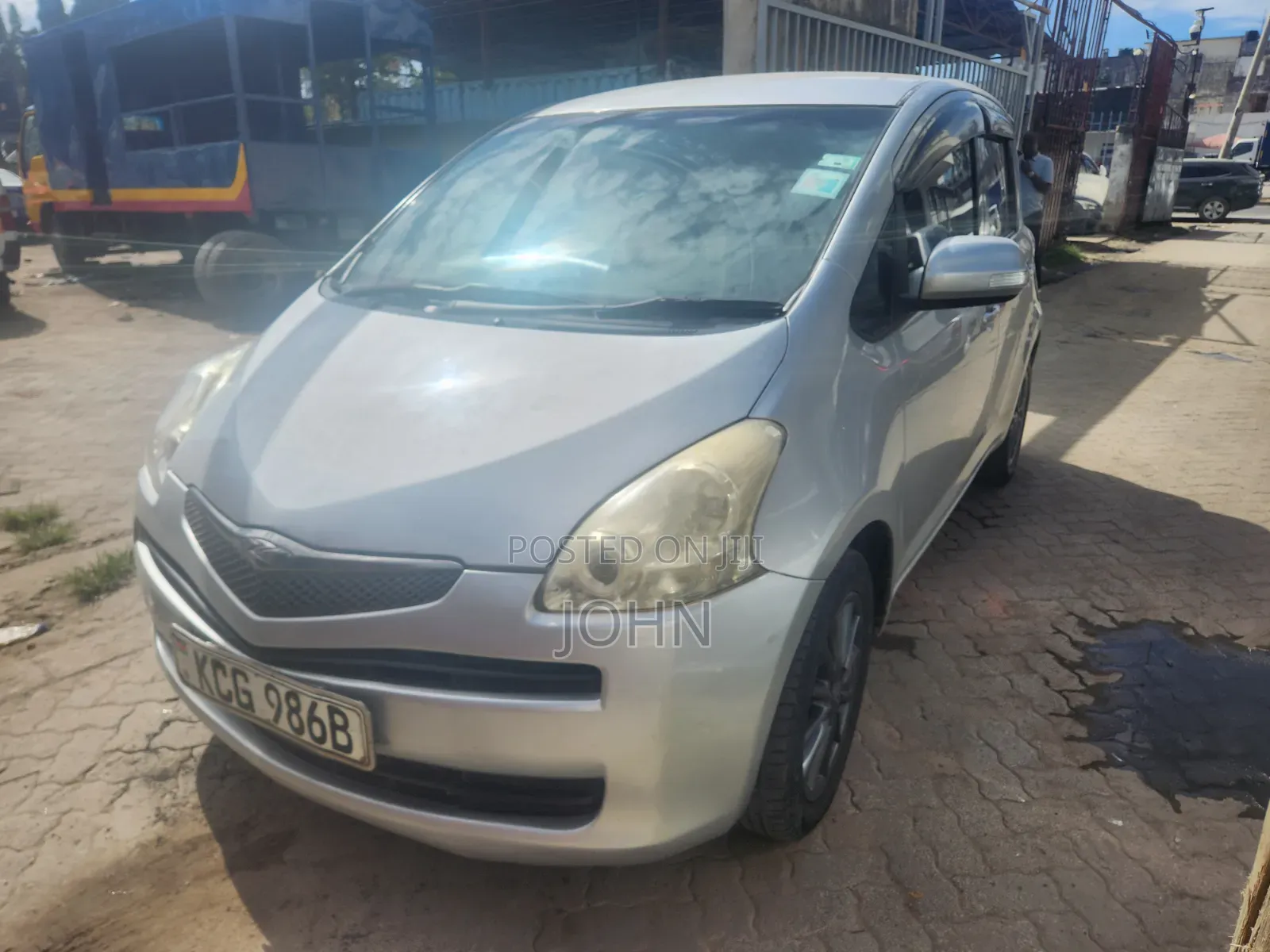 Toyota Ractis 2008 Silver