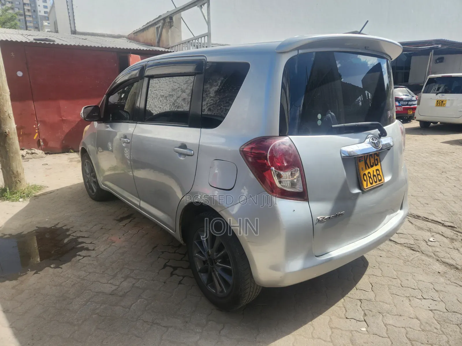 Toyota Ractis 2008 Silver