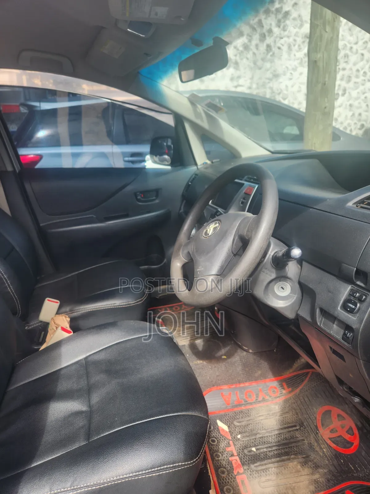 Toyota Ractis 2008 Silver