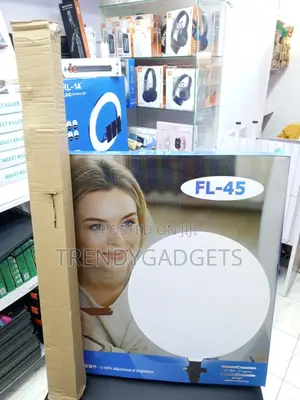 FL-45 18 Inch High Brightness LED Studio Light With Stand