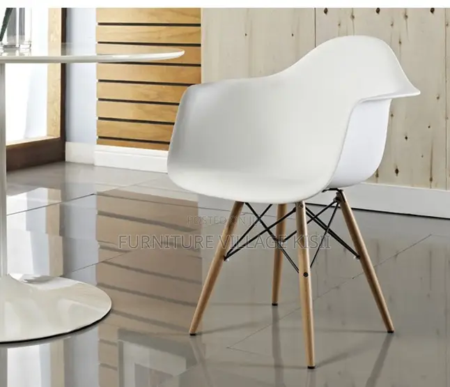 Office Chair: Bistro Eames Chair