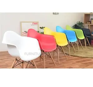 Office Chair: Bistro Eames Chair