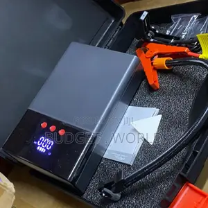Q7 80000mAh Vehicle Jump Starter Portable Air Pump