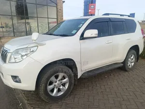 Toyota Land Cruiser Prado 2012 White