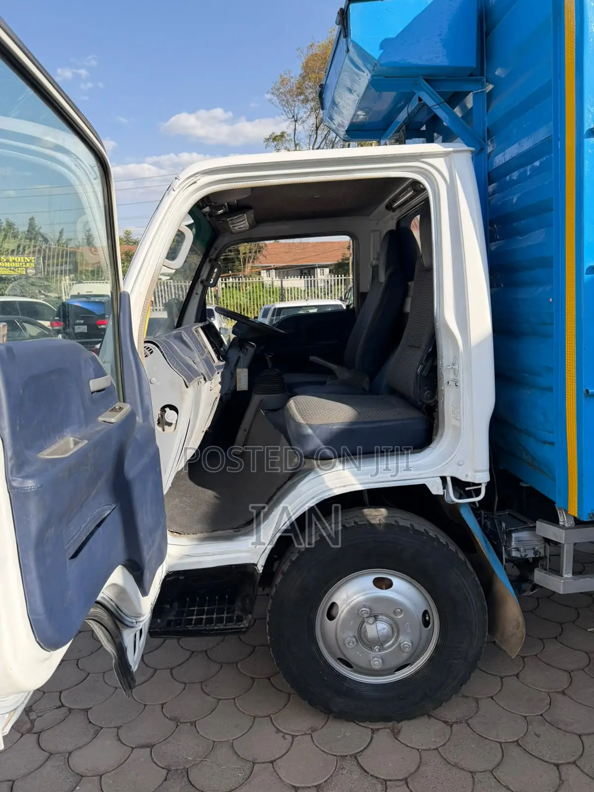 Isuzu kCL Clean Car
