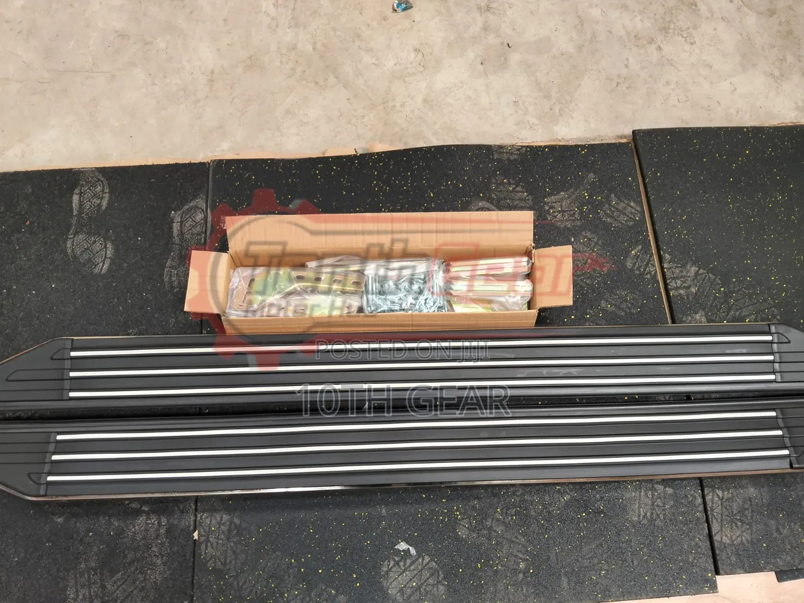 Universal Side Step Aluminium 73inch