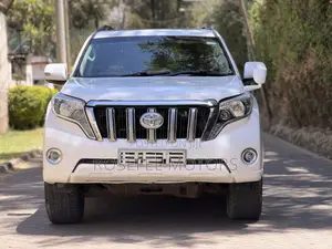 Toyota Land Cruiser Prado 2.7 i 2011 White