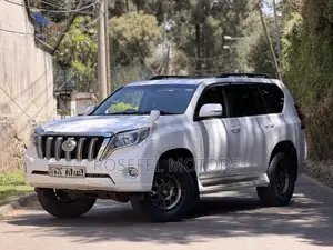 Toyota Land Cruiser Prado 2.7 i 2011 White