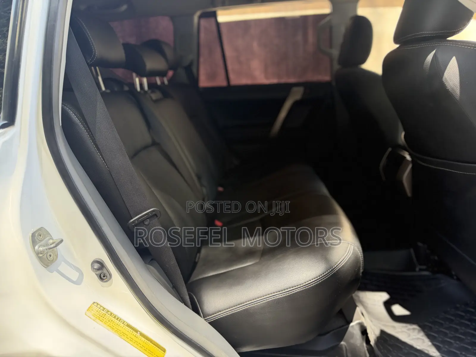 Toyota Land Cruiser Prado 2.7 i 2011 White